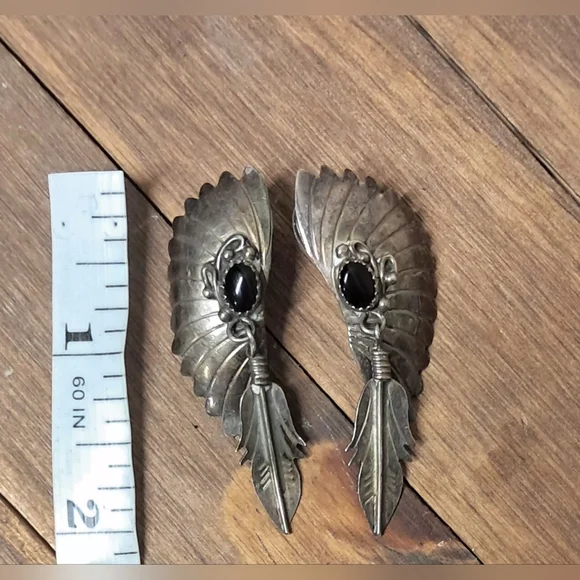 Vintage Native American Sterling Silver And Onyx Earrings - Picture 6 of 6